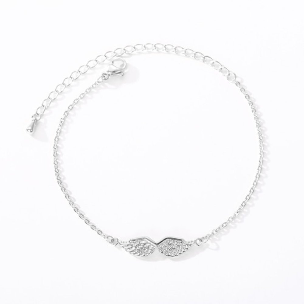 Chain Bracelet with Angel Wings